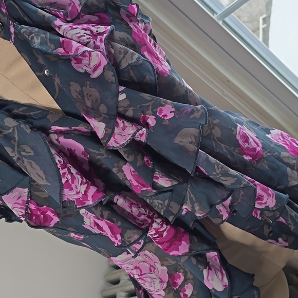 Floral blouse - Picture 3 of 6